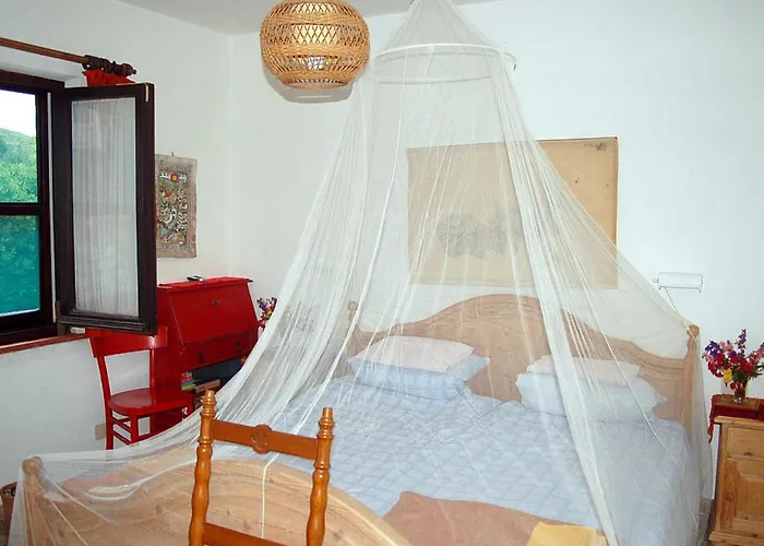 Casa Elisio, Innamorata, Elba Daire *